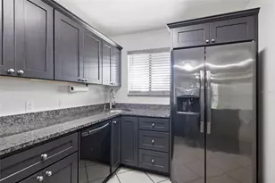 6033 34th Street W, Bradenton, FL 34210 - Photo 8