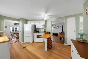 177 S Fiji Cir, Englewood, FL 34223 - Photo 4