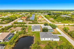 10262 Kingsville Dr, Port Charlotte, FL 33981 - Photo 36