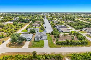 10262 Kingsville Dr, Port Charlotte, FL 33981 - Photo 4