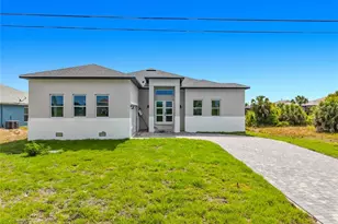10262 Kingsville Dr, Port Charlotte, FL 33981 - Photo 2