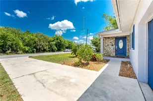 557 Magnolia Ave NW, Port Charlotte, FL 33952 - Photo 42