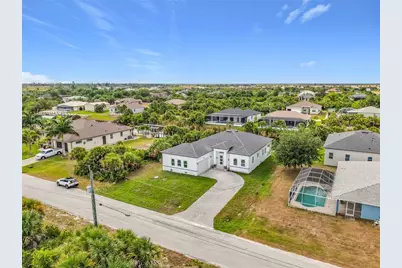 14382 Fort Worth Circle, Port Charlotte, FL 33981 - Photo 4