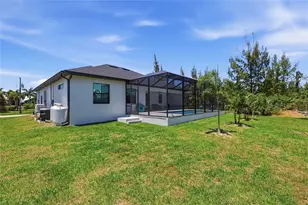 8105 Antwerp Cir, Port Charlotte, FL 33981 - Photo 26