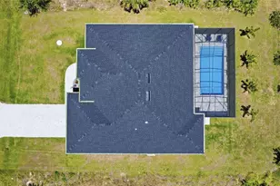 8105 Antwerp Cir, Port Charlotte, FL 33981 - Photo 38