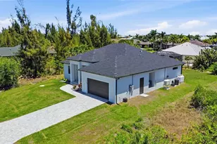 8105 Antwerp Cir, Port Charlotte, FL 33981 - Photo 30