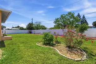 18319 Arapahoe Cir, Port Charlotte, FL 33948 - Photo 36