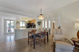 12538 SW Kingsway Cir, Lake Suzy, FL 34269 - Photo 12