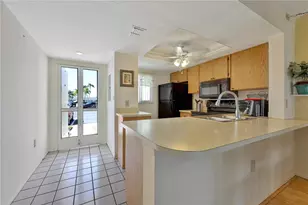12538 SW Kingsway Cir, Lake Suzy, FL 34269 - Photo 10