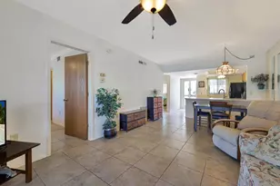 12538 SW Kingsway Cir, Lake Suzy, FL 34269 - Photo 18