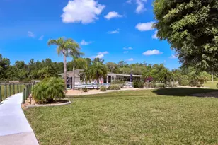 12538 SW Kingsway Cir, Lake Suzy, FL 34269 - Photo 26