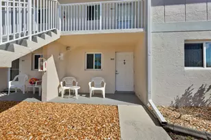 12538 SW Kingsway Cir, Lake Suzy, FL 34269 - Photo 4