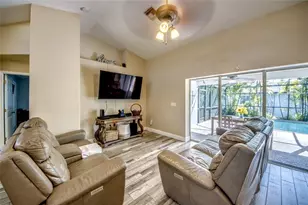 2613 SW 7th Pl, Cape Coral, FL 33914 - Photo 4