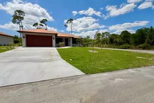 37 Gimli St, Port Charlotte, FL 33954 - Photo 2