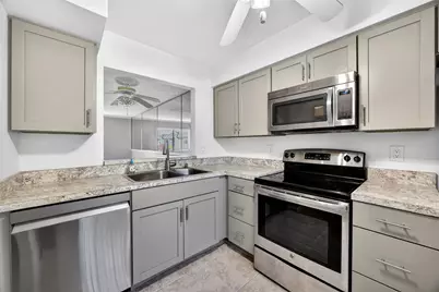 6300 S Pointe Boulevard #327, Fort Myers, FL 33919 - Photo 4