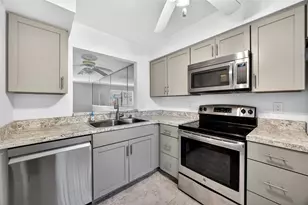 6300 South Pointe Blvd, Fort Myers, FL 33919 - Photo 4