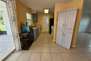 531 Azalea Dr NW, Port Charlotte, FL 33952 - Photo 10