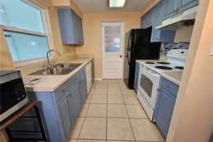 531 Azalea Dr NW, Port Charlotte, FL 33952 - Photo 12