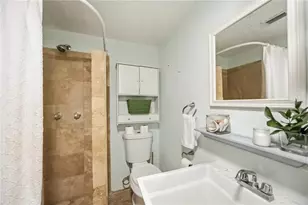885 E 3rd St, Englewood, FL 34223 - Photo 20