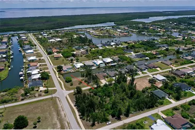 8409 Antwerp Circle, Port Charlotte, FL 33981 - Photo 4