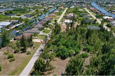 8401 Antwerp Circle, Port Charlotte, FL 33981 - Photo 12