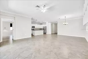 9829 Hilltop Dr, Venice, FL 34292 - Photo 8