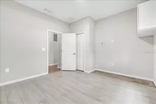 9829 Hilltop Dr, Venice, FL 34292 - Photo 30