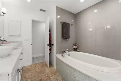 765 Siesta Key Circle, Sarasota, FL 34242 - Photo 24