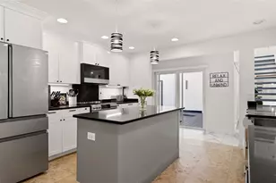 765 Siesta Key Cir, Sarasota, FL 34242 - Photo 10