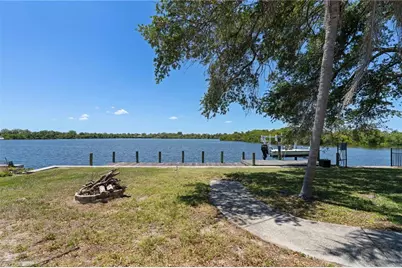 174 Spring Lake Boulevard NW, Port Charlotte, FL 33952 - Photo 4