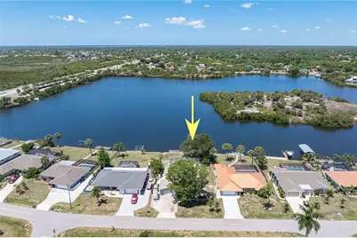 174 Spring Lake Boulevard NW, Port Charlotte, FL 33952 - Photo 2