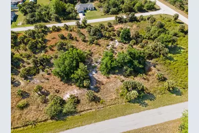 19053 Sheriff Avenue, Port Charlotte, FL 33954 - Photo 6