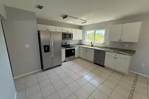 3236 Montclair Cir, North Port, FL 34287 - Photo 6