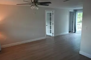 972 Ponderosa Rd, Venice, FL 34293 - Photo 2