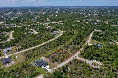 8228 Leafy Way, Port Charlotte, FL 33981 - Photo 10