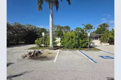 725 Patty Avenue, Punta Gorda, FL 33950 - Photo 2
