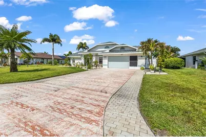303 Paramaribo Street, Punta Gorda, FL 33983 - Photo 2