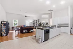 3425 NW 19th Terrace, Cape Coral, FL 33993 - Photo 10