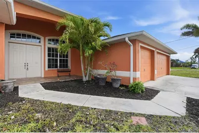 3425 NW 19th Terrace, Cape Coral, FL 33993 - Photo 4