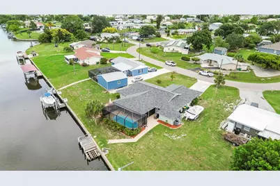 140 Barre Drive NW, Port Charlotte, FL 33952 - Photo 32