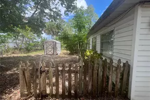 8250 Lombra Ave, North Port, FL 34287 - Photo 28