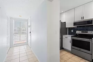 436 Cerromar Ln, Venice, FL 34293 - Photo 14