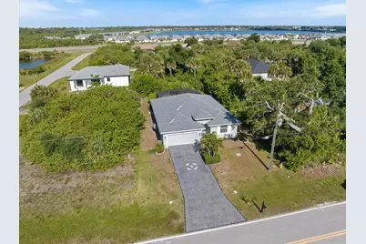257 Indian Creek Drive, Rotonda West, FL 33947 - Photo 4
