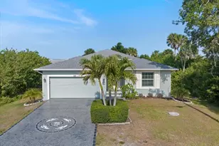 257 Indian Creek Dr, Rotonda West, FL 33947 - Photo 1