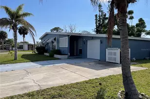 2171 Birchcrest Blvd, Port Charlotte, FL 33952 - Photo 2