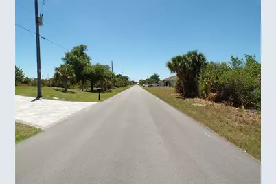 12128 Van Gough Avenue, Port Charlotte, FL 33981 - Photo 8