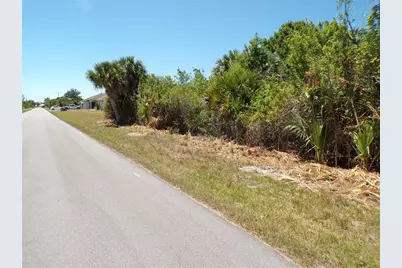 12128 Van Gough Avenue, Port Charlotte, FL 33981 - Photo 6
