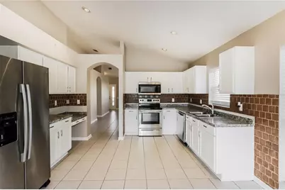 13302 Evening Sunset Lane, Riverview, FL 33579 - Photo 4