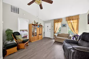 464 Coronado Rd, Venice, FL 34293 - Photo 2