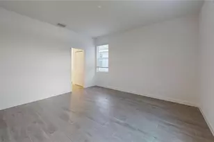 7913 Lakes Edge Ln, Port Charlotte, FL 33981 - Photo 10